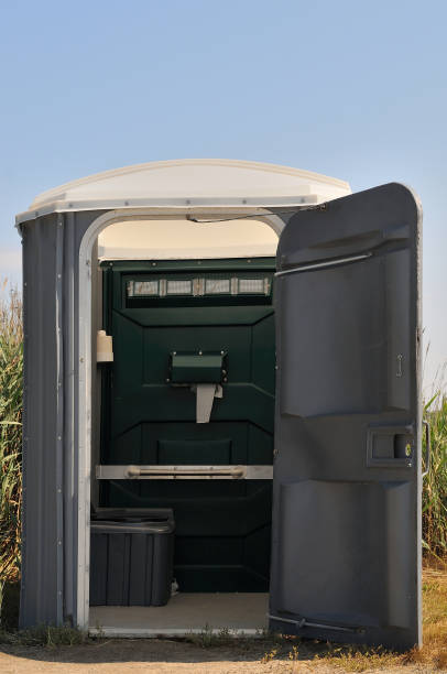 Best Temporary restroom rental  in Forreston, IL